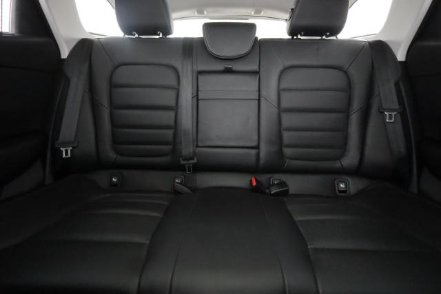 Renault Talisman Estate image 2