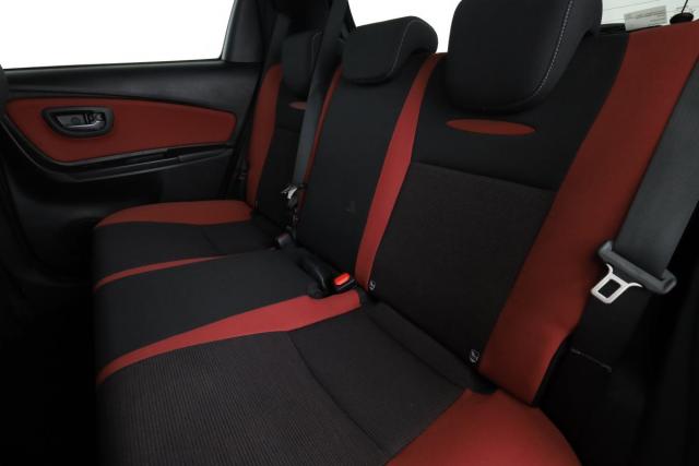 Toyota Yaris image 7