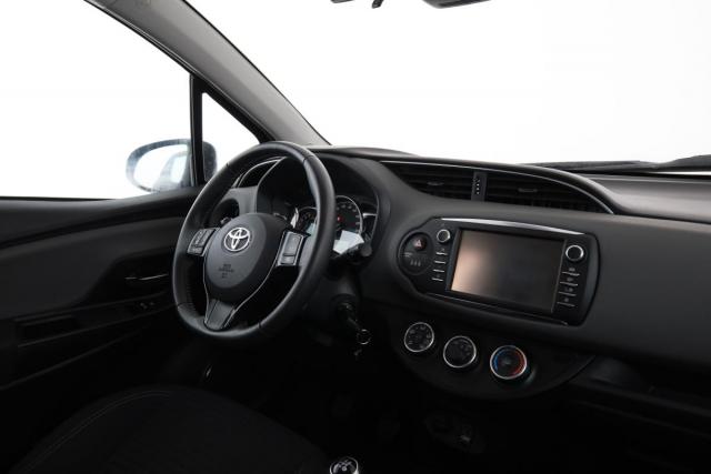 Toyota Yaris image 8