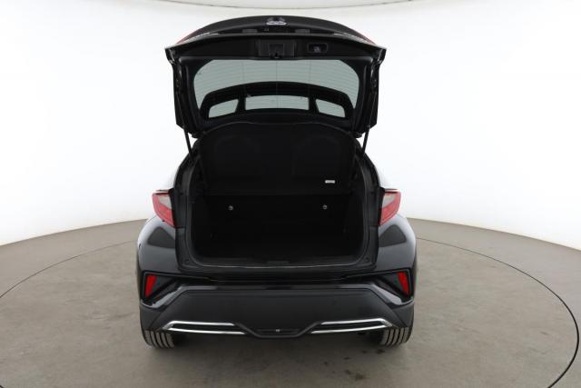 Toyota C-Hr image 1