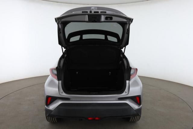 Toyota C-Hr image 9
