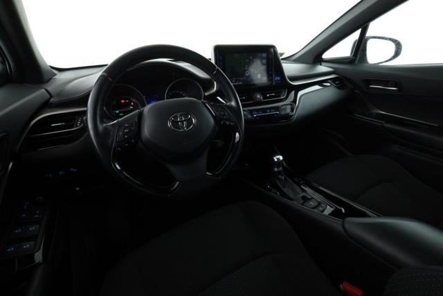 Toyota C-Hr image 1