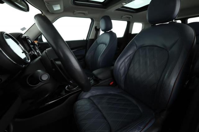 Mini Clubman image 7