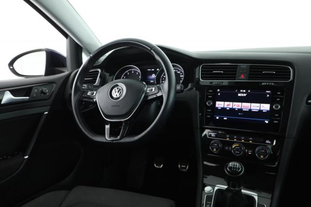 Volkswagen Golf image 1