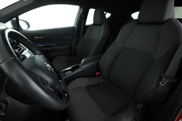 Toyota C-Hr image 4