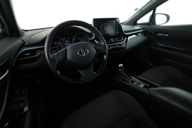 Toyota C-Hr image 2