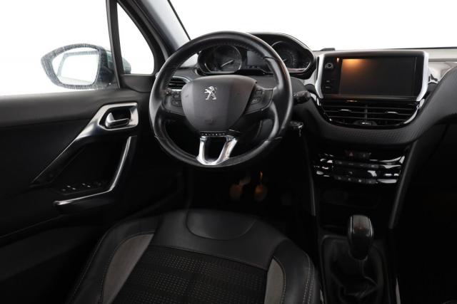 Peugeot 2008 image 7