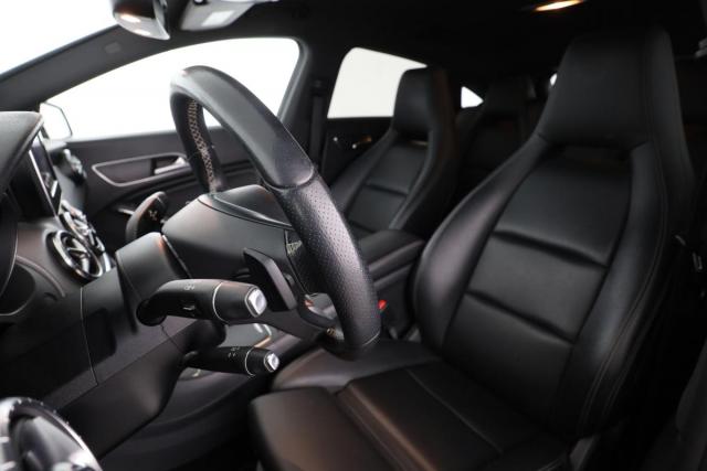 Mercedes Benz Cla Shooting Brake image 8