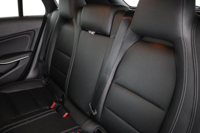 Mercedes Benz Cla Shooting Brake image 7