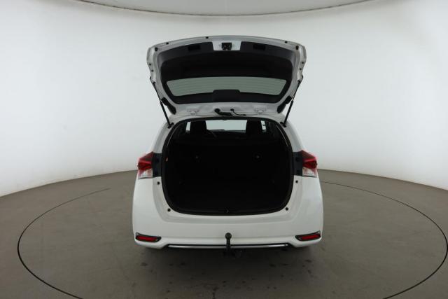 Toyota Auris image 7