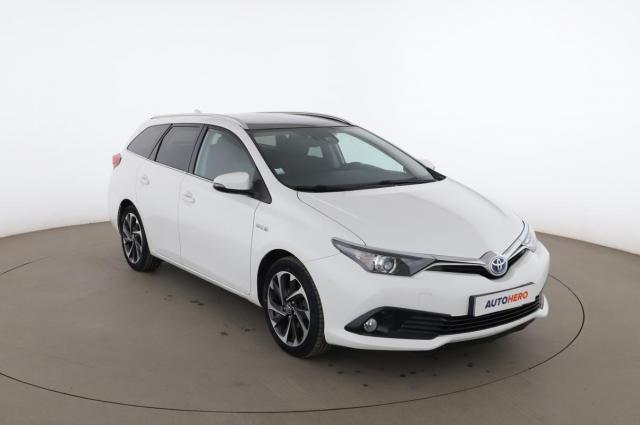 Toyota Auris image 6
