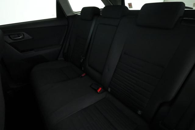 Toyota Auris image 8