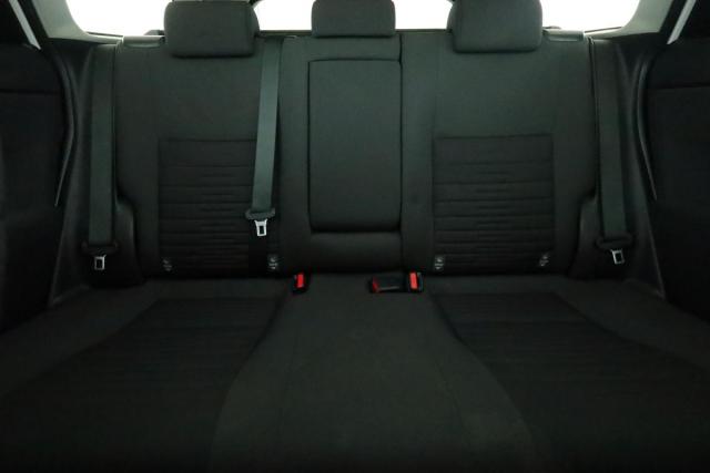 Toyota Auris image 5