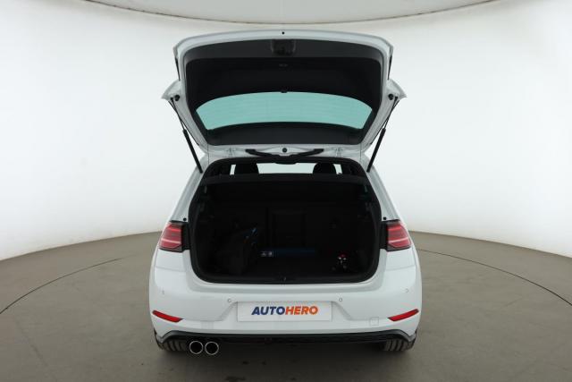 Volkswagen Golf image 4