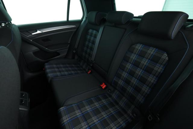 Volkswagen Golf image 7