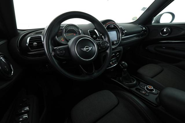 Mini Clubman image 5