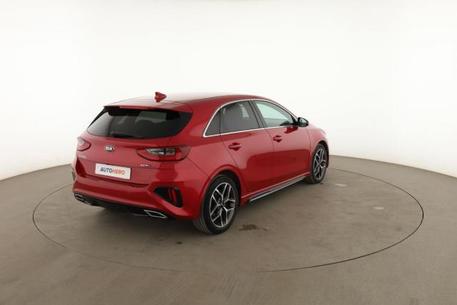 Kia Ceed image 9