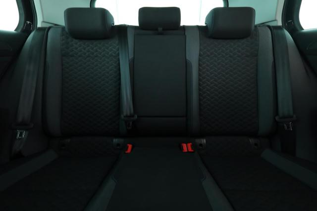 Volkswagen Golf image 5