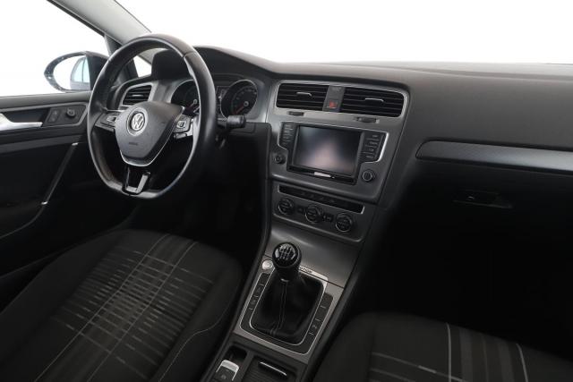 Volkswagen Golf image 7