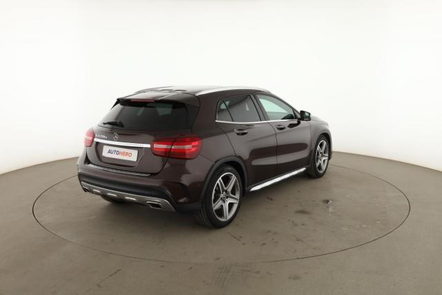 Mercedes Benz Gla image 6