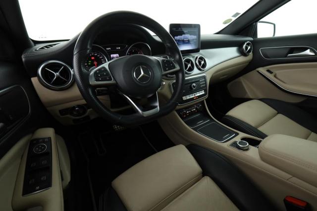 Mercedes Benz Gla image 2