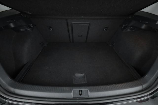 Volkswagen Golf image 4