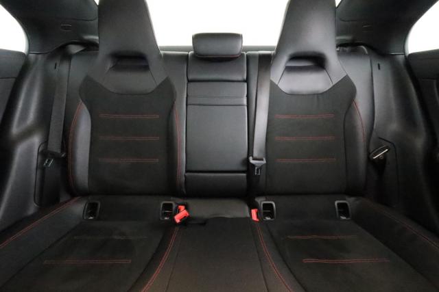 Mercedes Benz Cla image 5