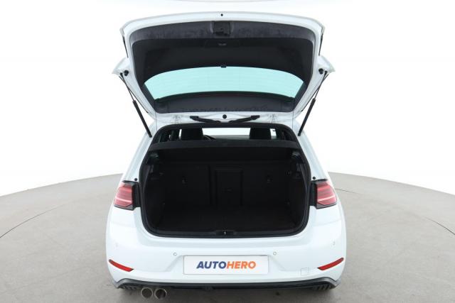 Volkswagen Golf image 8