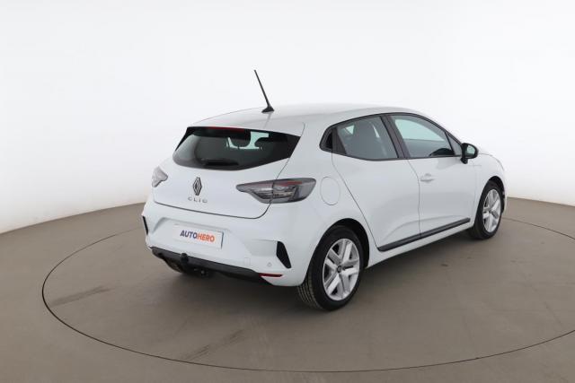 Renault Clio image 2