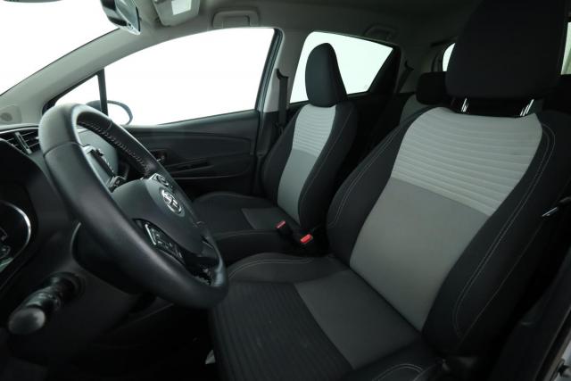 Toyota Yaris image 6