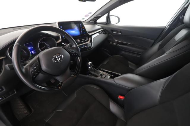 Toyota C-Hr image 7