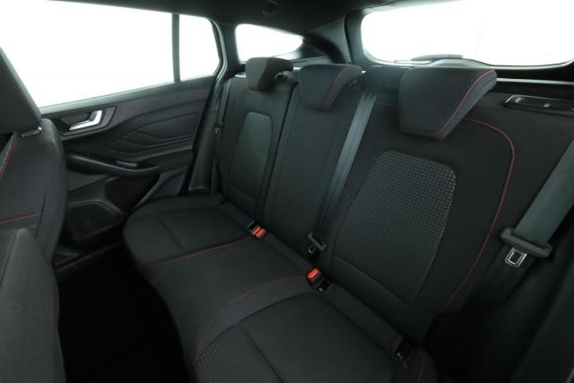 Ford Focus image 6