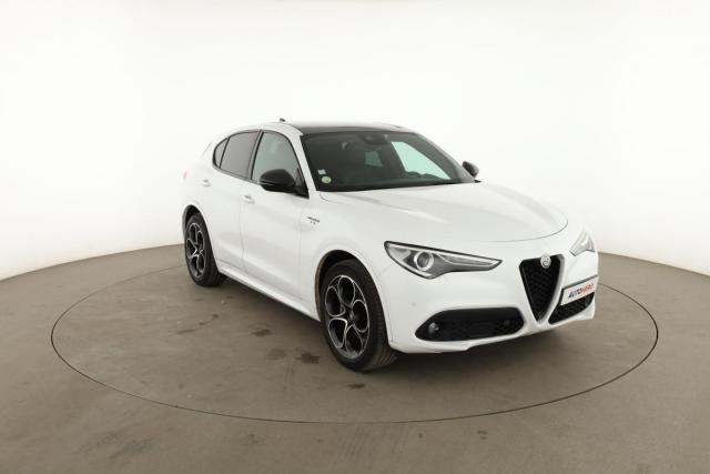 Alfa Romeo Stelvio image 1