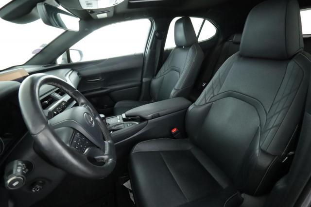 Lexus Ux image 3