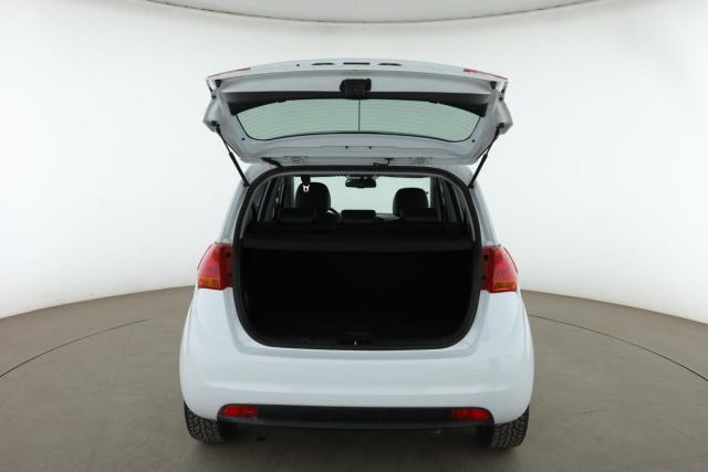Kia Venga image 4