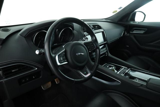 Jaguar F-Pace image 7