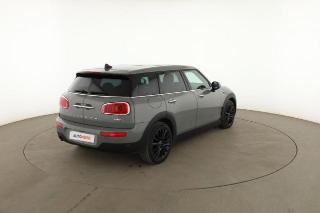 Mini Clubman image 5