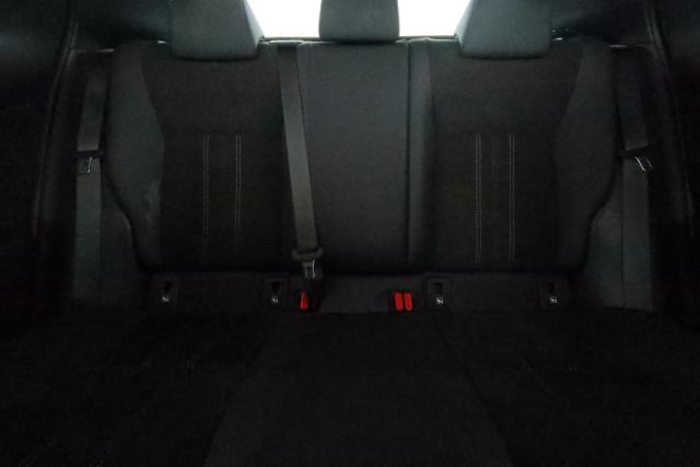 Toyota C-Hr image 7