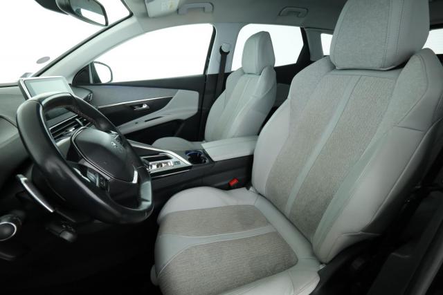 Peugeot 3008 image 2