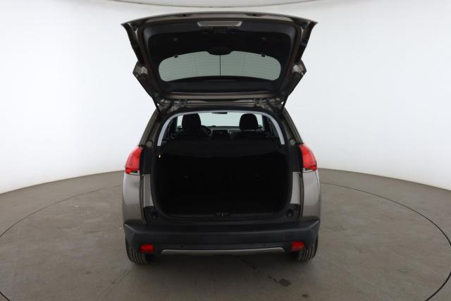 Peugeot 2008 image 1