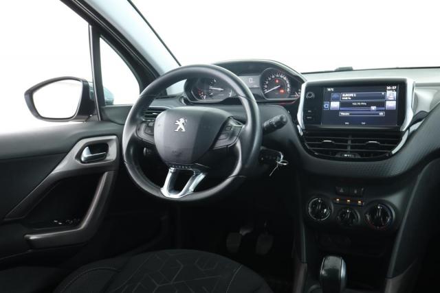 Peugeot 2008 image 5