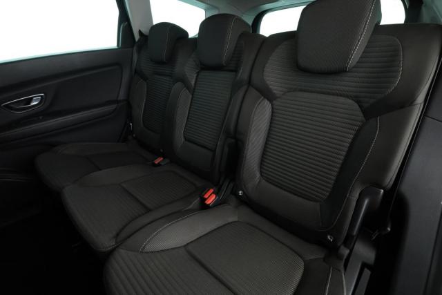 Renault Grand Scénic image 2