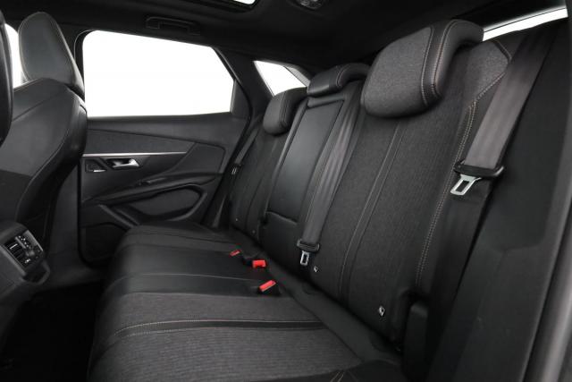 Peugeot 3008 image 8