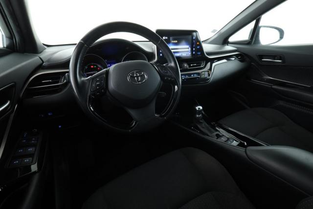 Toyota C-Hr image 3