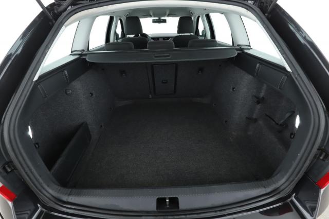Skoda Octavia image 9