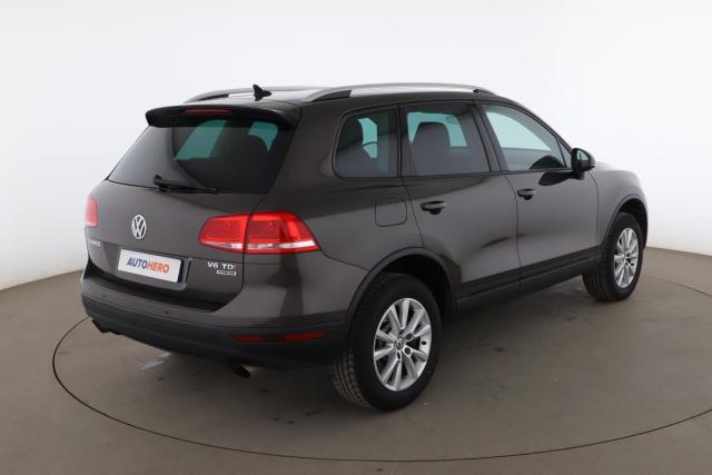 Volkswagen Touareg image 1
