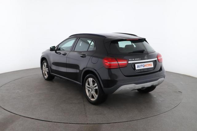 Mercedes Benz Gla image 4