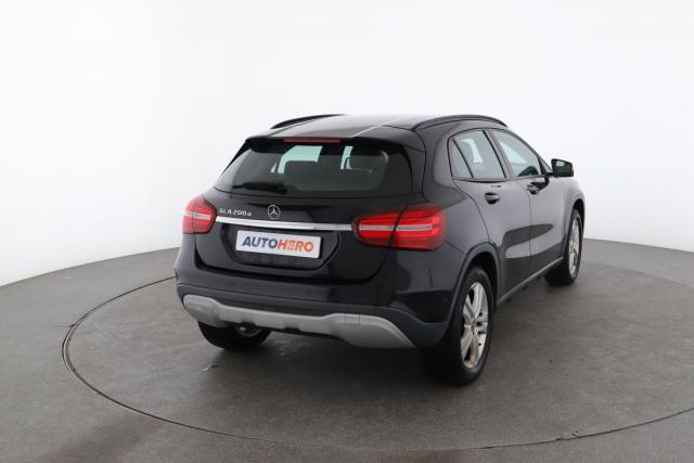 Mercedes Benz Gla image 3