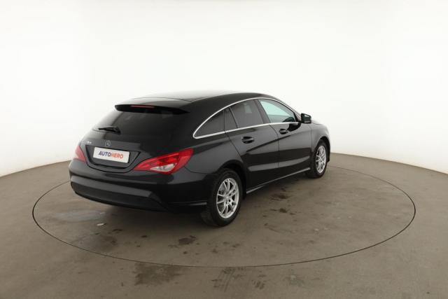 Mercedes Benz Cla Shooting Brake image 7