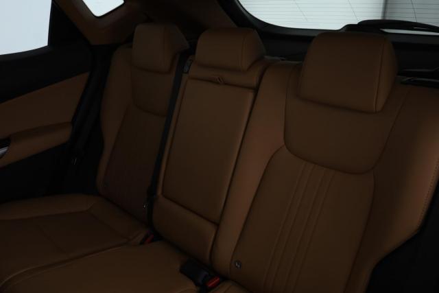 Lexus Nx image 8